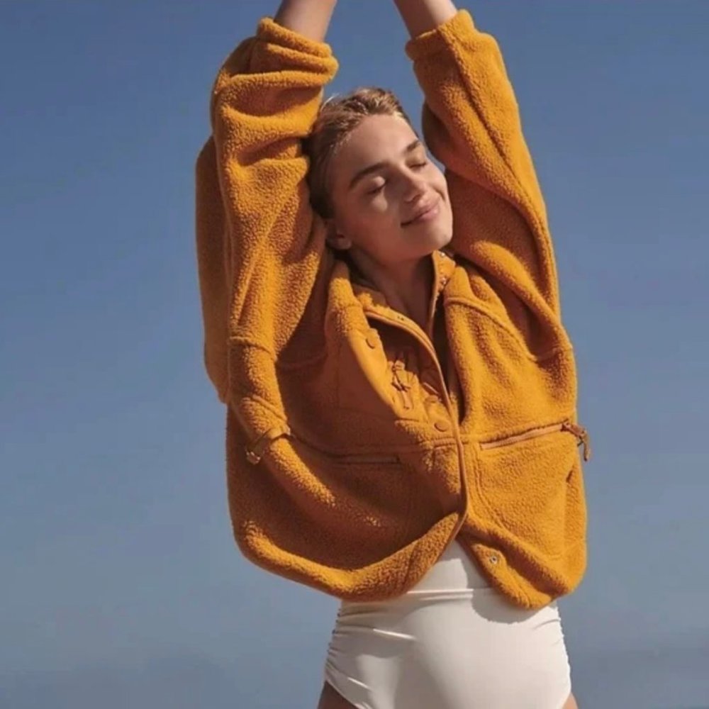 NWOT Free People FP Movement Hit the Slopes Fleece Jacket in Russet Orange - Picture 3 of 4